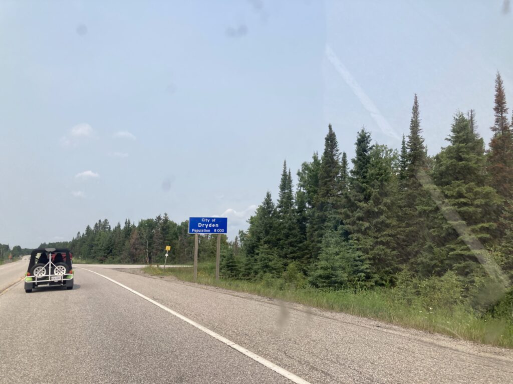 An image of a sign welcoming people to the region of Dryden, Ontario